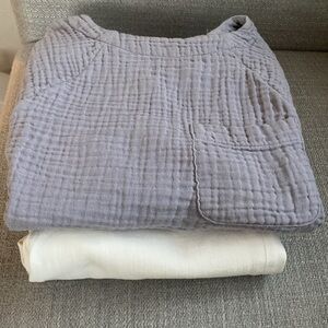 Madewell the perfect vintage crop jeans Lightspun Renwood Button-Back Top